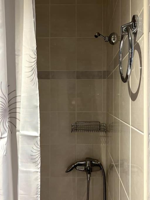 Jimmy'S Pool Apartment Peraia  ภายนอก รูปภาพ
